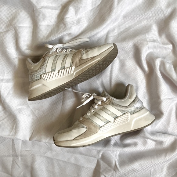 ADIDAS PARLEY RUNNERS - Picture 1 of 3